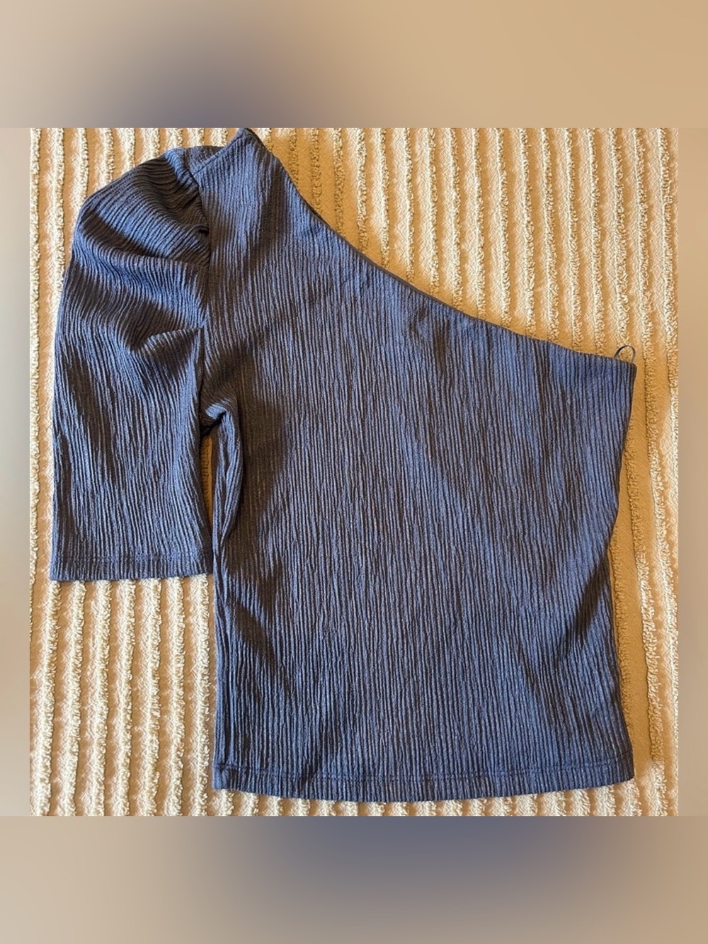 Dynamite One-Shoulder Ribbed Top in Deep Navy